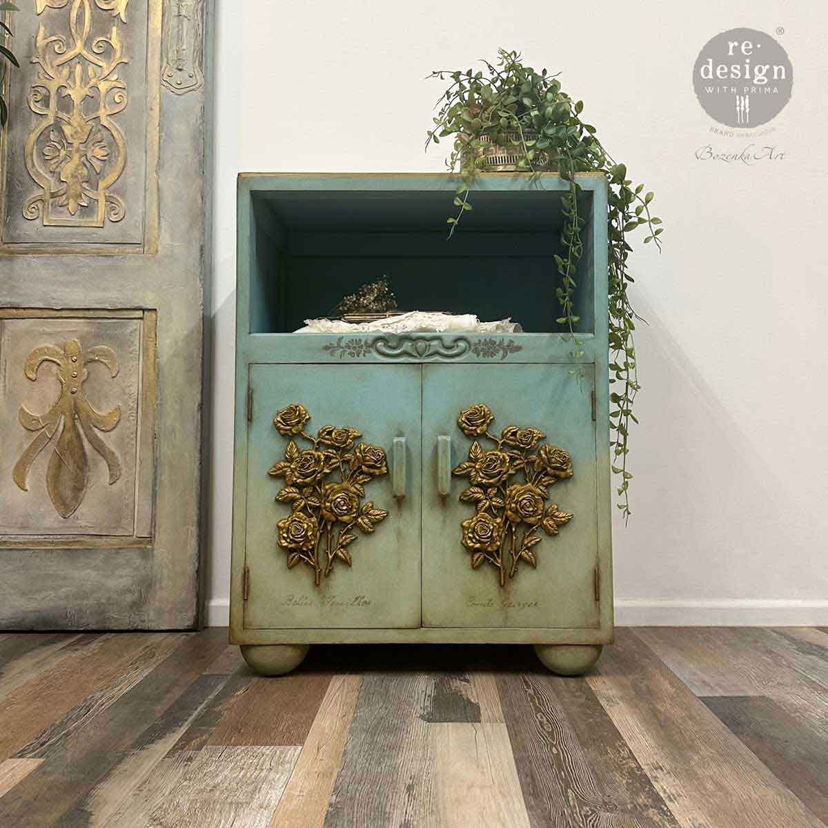 DECOR POLY – ETHEREAL BOUQUET – 1 PC, 10.25″X6.75″ (26CMX17.1CM)
