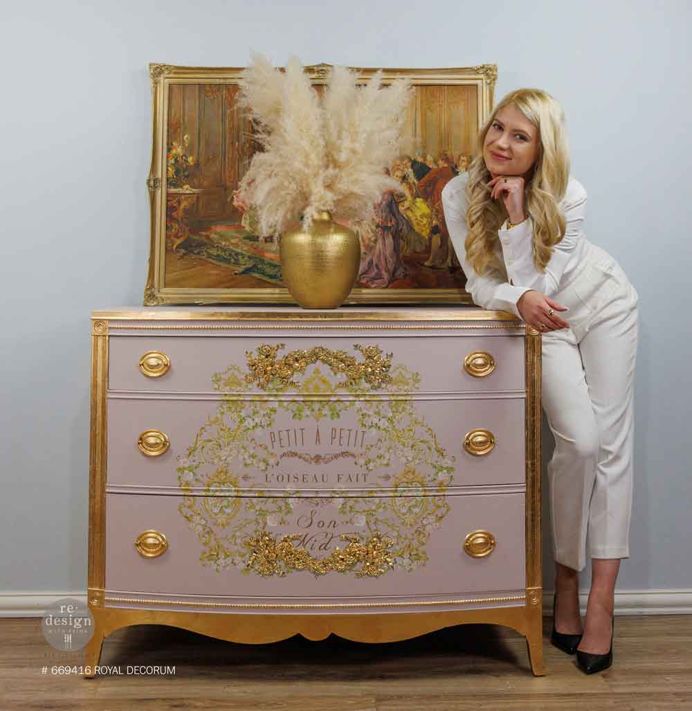 DECOR POLY® – ROYAL DECORUM – 11″X3.3″X0.28″ / 27.9CMX8.4CMX0.71CM