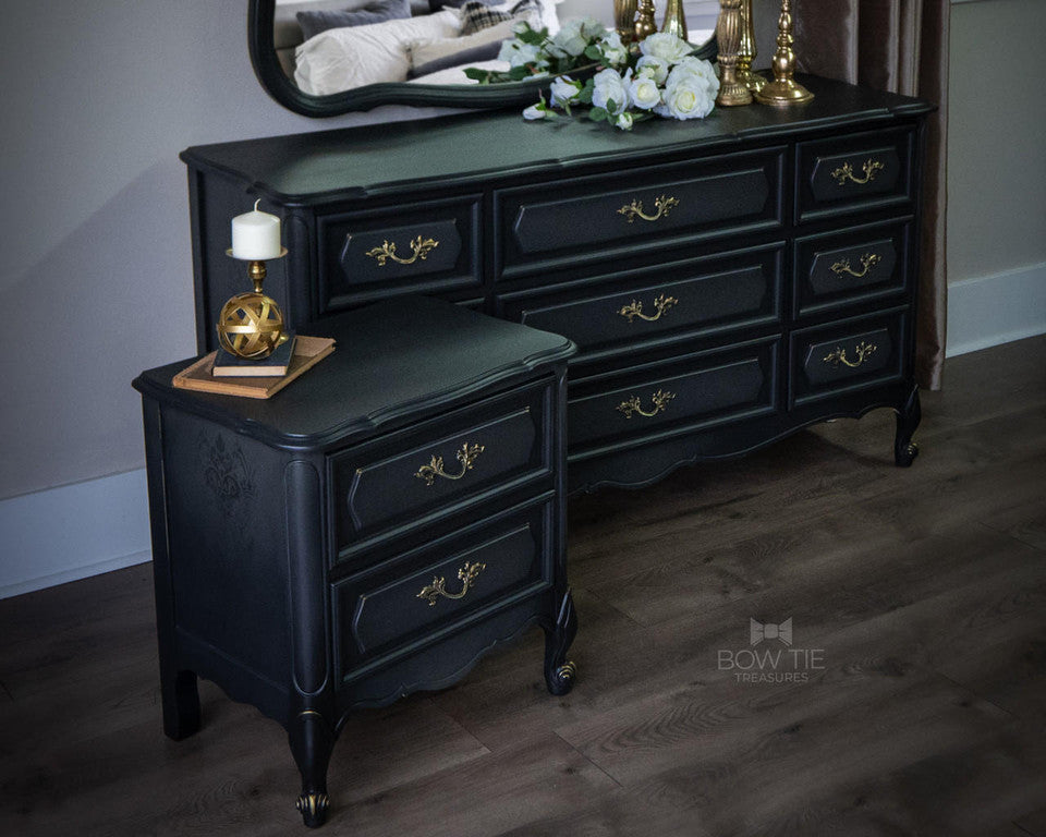 Midnight Sky Chalk Mineral Paint